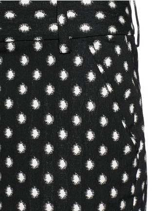 Detail View - Click To Enlarge - ALICE & OLIVIA - 'Cady' polka dot jacquard shorts