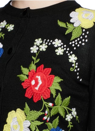 Detail View - Click To Enlarge - ALICE & OLIVIA - 'Quinlan' floral embroidery cardigan