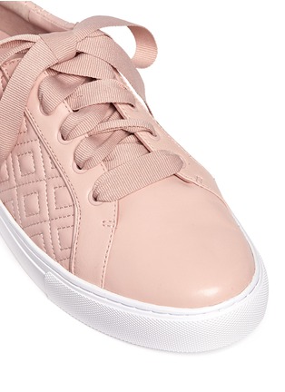 Detail View - Click To Enlarge - TORY BURCH - 'Marion' quilted leather sneakers