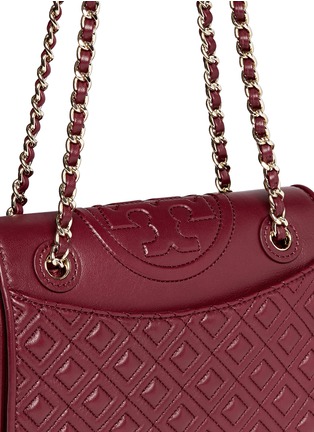 Detail View - Click To Enlarge - TORY BURCH - 'Fleming' medium quilted leather bag