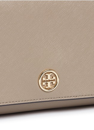 Detail View - Click To Enlarge - TORY BURCH - 'Robinson' saffiano leather chain wallet