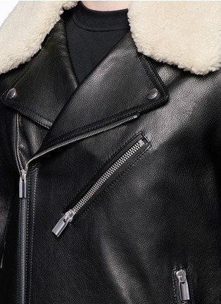 Detail View - Click To Enlarge - BALENCIAGA - Detachable shearling collar leather biker jacket