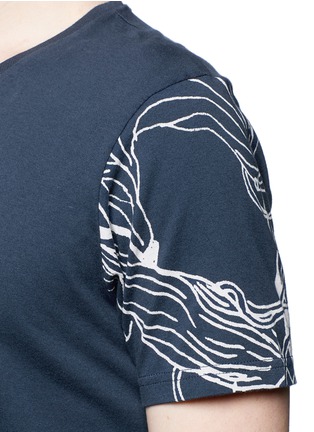Detail View - Click To Enlarge - DENHAM - 'de ver azul' print cotton T-shirt