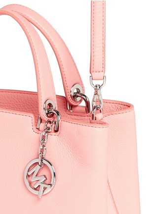 Detail View - Click To Enlarge - MICHAEL KORS - 'Anabelle' medium leather top zip tote