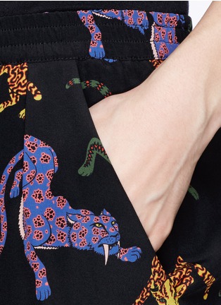 Detail View - Click To Enlarge - STELLA MCCARTNEY - Wild cat print silk jogging pants