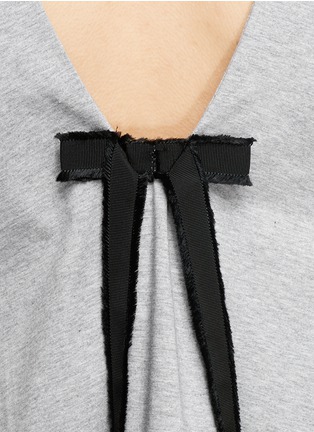 Detail View - Click To Enlarge - NO.21 - Bow V-back swing tank top