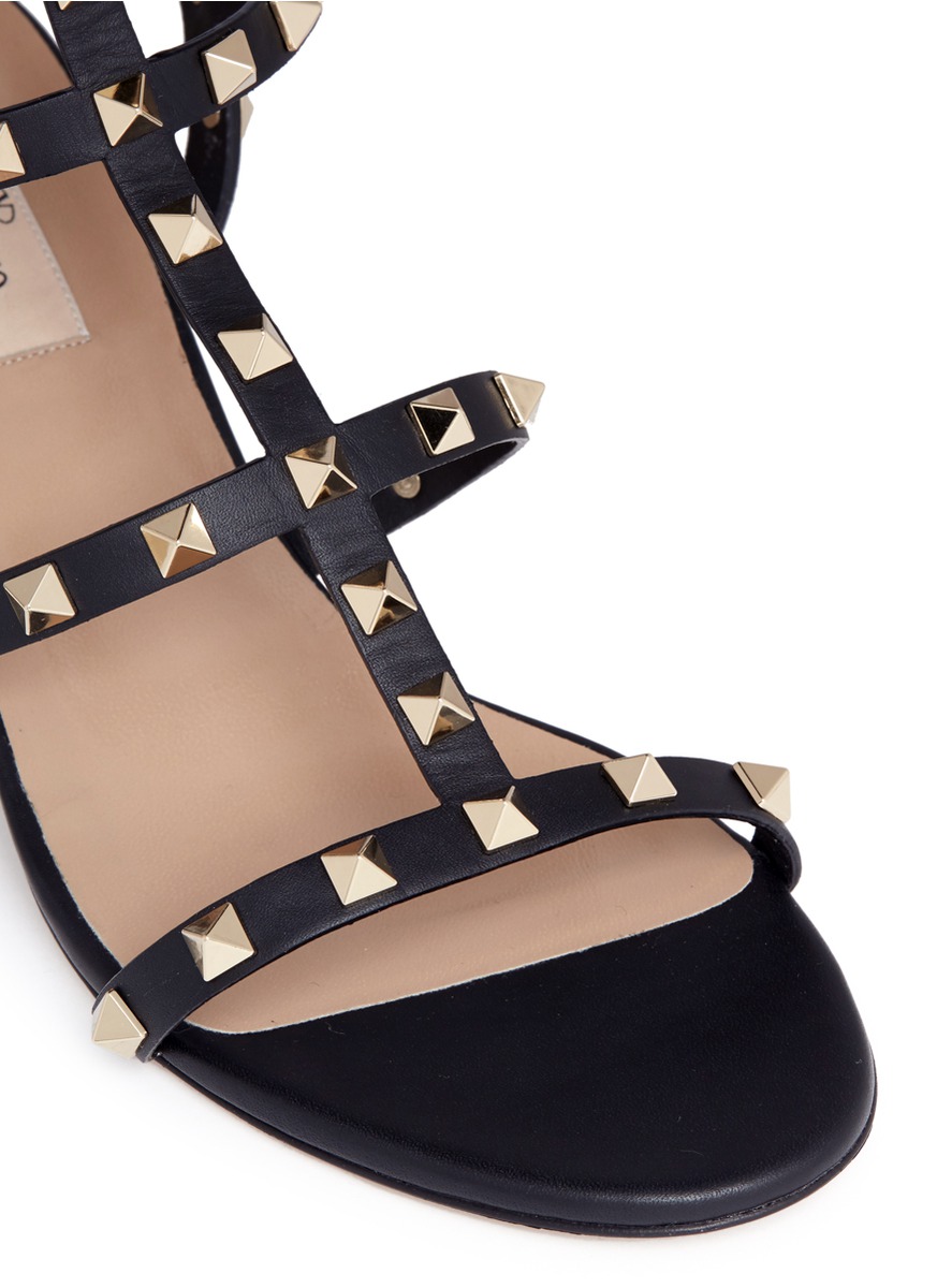 rockstud铆钉点缀粗跟真皮凉鞋