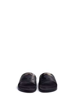 Front View - Click To Enlarge - VALENTINO GARAVANI - Camouflage print rubber slide sandals