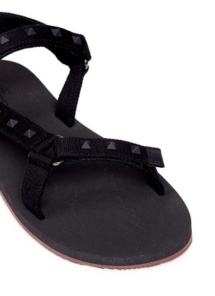 Detail View - Click To Enlarge - VALENTINO GARAVANI - 'Rockstud' webbing strap sandals
