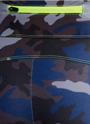 Detail View - Click To Enlarge - LAAIN - Camouflage performance jersey 3/4 leggings