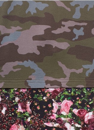 Detail View - Click To Enlarge - GIVENCHY - Camouflage and floral print extended hem T-shirt