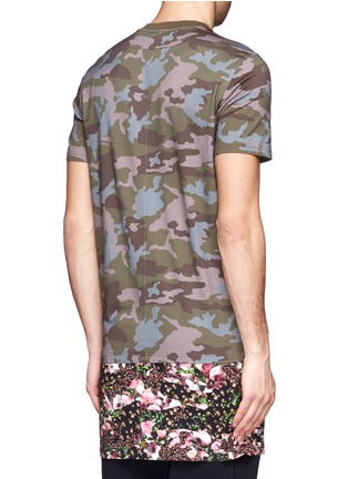Back View - Click To Enlarge - GIVENCHY - Camouflage and floral print extended hem T-shirt
