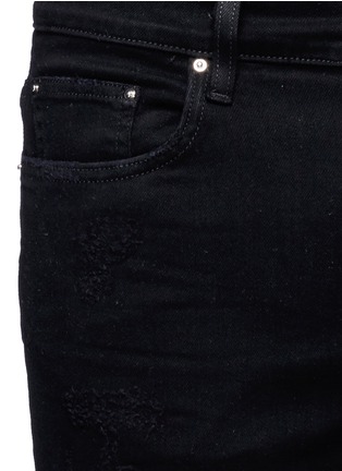 Detail View - Click To Enlarge - AMIRI - 'Shotgun' slim fit ripped knee jeans