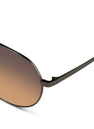 Detail View - Click To Enlarge - LINDA FARROW - Contrast titanium aviator sunglasses