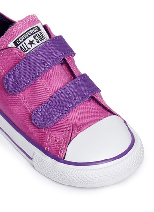 Detail View - Click To Enlarge - 90107 - 'Chuck Taylor All Star 2V Ox' canvas toddler sneakers