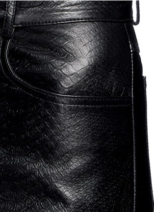 Detail View - Click To Enlarge - JINNNN - Pleated cuff snake effect lambskin leather pants