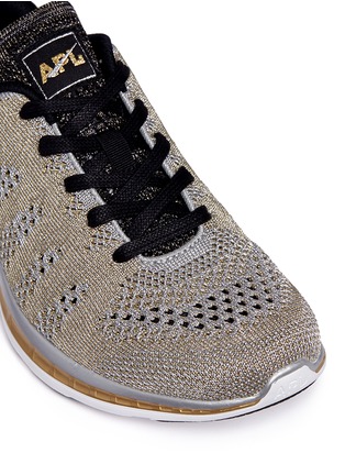 Detail View - Click To Enlarge - ATHLETIC PROPULSION LABS - 'Techloom Pro' metallic knit sneakers