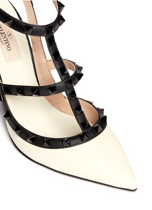 Detail View - Click To Enlarge - VALENTINO GARAVANI - 'Rockstud' caged leather pumps