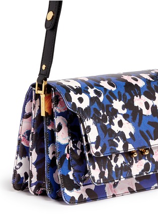 Detail View - Click To Enlarge - MARNI - 'Trunk' small floral print shoulder bag