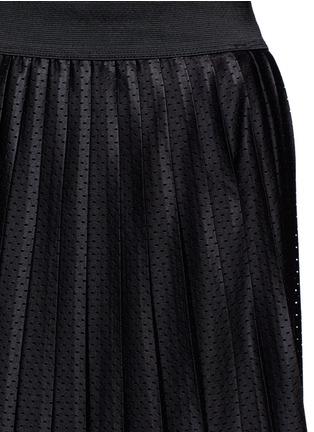 Detail View - Click To Enlarge - TOPSHOP - Pleated Airtex mesh mini skirt