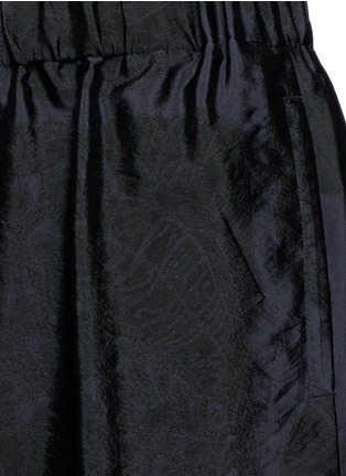 Detail View - Click To Enlarge - DRIES VAN NOTEN - Peacock jacquard elastic waist shorts