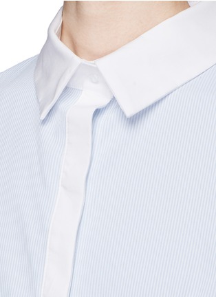 Detail View - Click To Enlarge - 72723 - Stripe ruffle back sleeveless cotton shirt