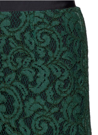 Detail View - Click To Enlarge - SACAI LUCK - Knit shorts underlay lace skirt 