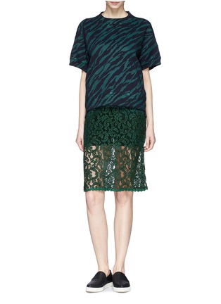 Figure View - Click To Enlarge - SACAI LUCK - Knit shorts underlay lace skirt 