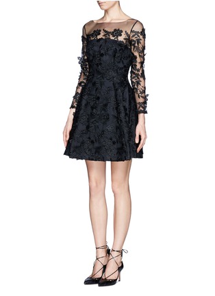 Figure View - Click To Enlarge - CHICTOPIA - Floral lace dress