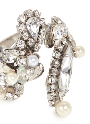 Detail View - Click To Enlarge - ERICKSON BEAMON - 'Limelight' Swarovski crystal pavé glass pearl ring