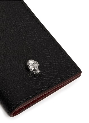 Detail View - Click To Enlarge - ALEXANDER MCQUEEN - Skull grainy leather card holder