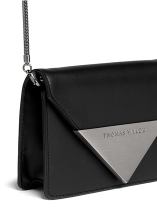 Detail View - Click To Enlarge - THOMAS WYLDE - Triangle flap metal tip bag