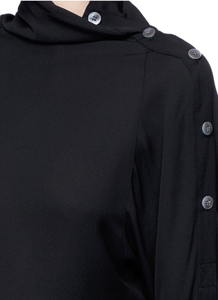 Detail View - Click To Enlarge - THEORY - 'Brilivna' convertible button shoulder silk top