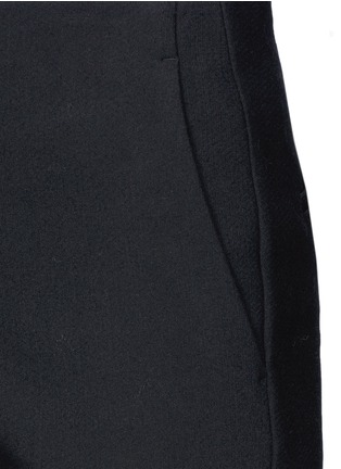 Detail View - Click To Enlarge - THEORY - 'Athewin' cropped high waist pants