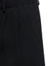 Detail View - Click To Enlarge - THEORY - 'Straconi' cropped crepe pants