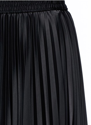 Detail View - Click To Enlarge - THEORY - 'Dorothea' pleated skirt