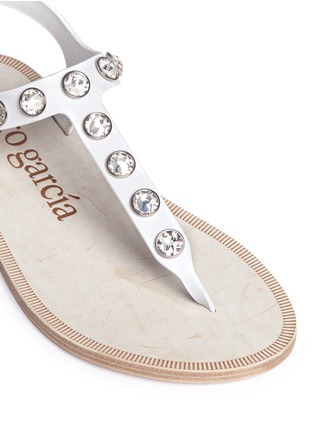Detail View - Click To Enlarge - PEDRO GARCIA  - 'Ianella' crystal T-strap leather sandals