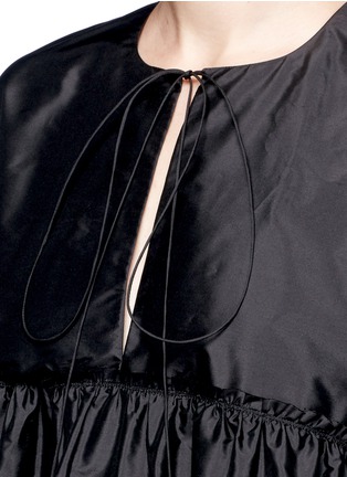 Detail View - Click To Enlarge - CHLOÉ - Tassel tie Shantung silk parachute blouse