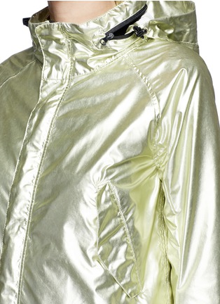Detail View - Click To Enlarge - HAUS GOLDEN GOOSE - 'K-Way Haus Catrine' concealable hood metallic windbreaker jacket