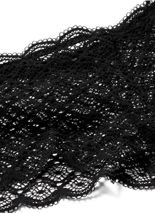 Detail View - Click To Enlarge - KIKI DE MONTPARNASSE - 'Paon' crochet boy shorts
