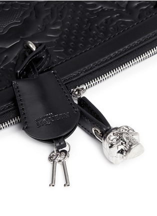 Detail View - Click To Enlarge - ALEXANDER MCQUEEN - 'Padlock' floral embossed leather clutch