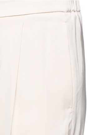 Detail View - Click To Enlarge - VINCE - Pleated wide leg satin pants