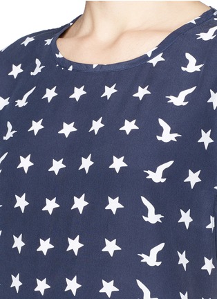 Detail View - Click To Enlarge - EQUIPMENT - 'Riley' bird star print silk T-shirt