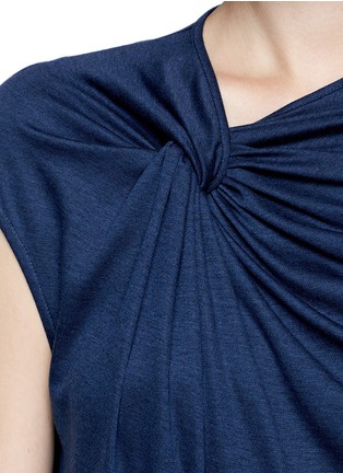 Detail View - Click To Enlarge - HELMUT LANG - Twist front drape tank top