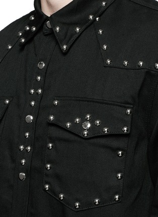 Detail View - Click To Enlarge - GIVENCHY - Stud denim shirt