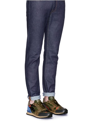 Figure View - Click To Enlarge - VALENTINO GARAVANI - Camouflage print patchwork leather sneakers