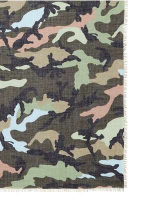 Detail View - Click To Enlarge - VALENTINO GARAVANI - Camouflage print cashmere-silk scarf