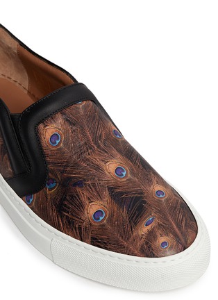 Detail View - Click To Enlarge - GIVENCHY - Peacock print leather skate slip-ons