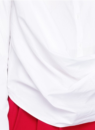 Detail View - Click To Enlarge - DELPOZO - Drape front cotton poplin shirt