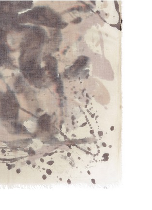 Detail View - Click To Enlarge - FRANCO FERRARI - 'Barabba' ink splash frame modal-cashmere scarf